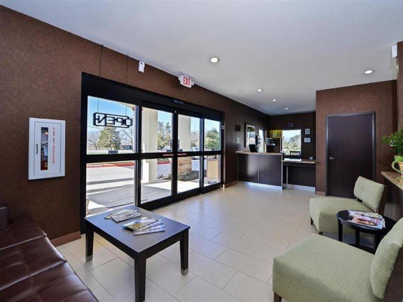 Americas Best Value Inn & Suites Cuero Exterior photo
