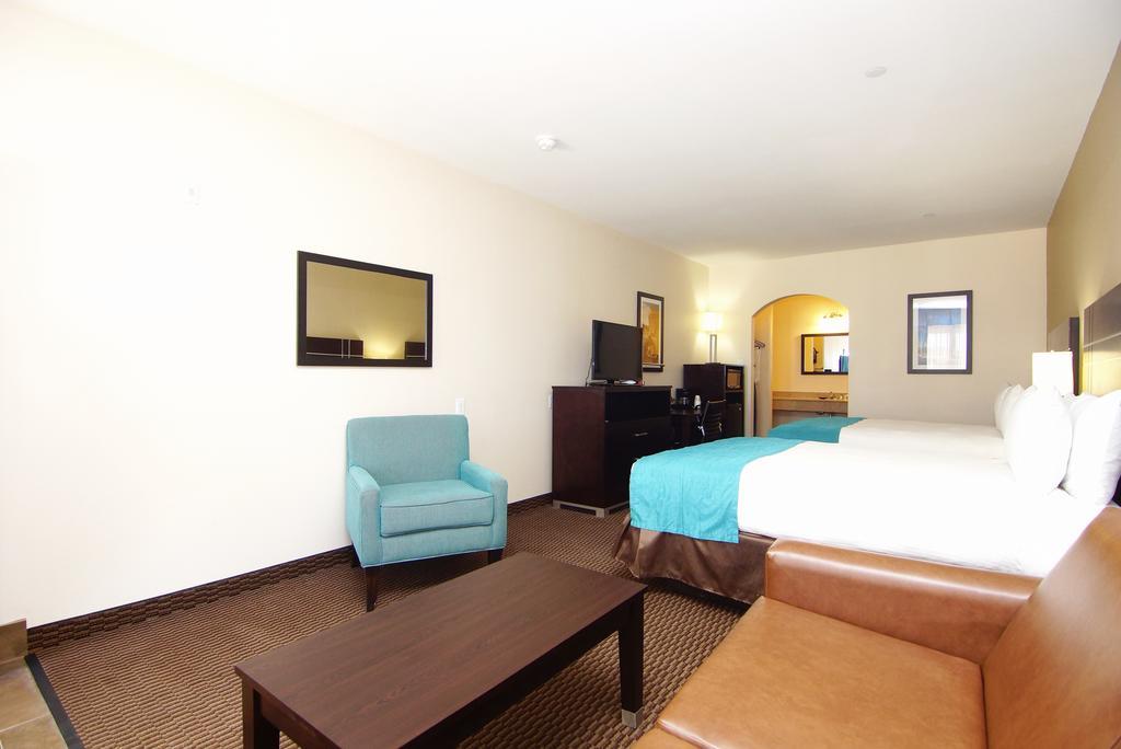 Americas Best Value Inn & Suites Cuero Room photo